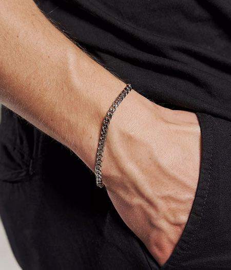 Armbänder